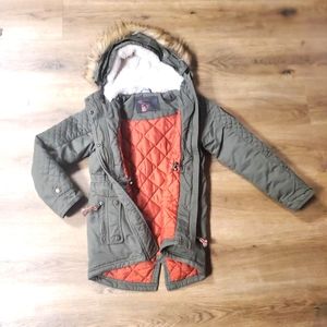 Girls winter parka jacket size 9/10